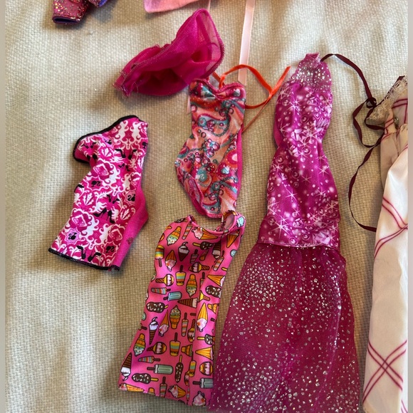 Barbie pink clothing lot - Picture 11 of 12